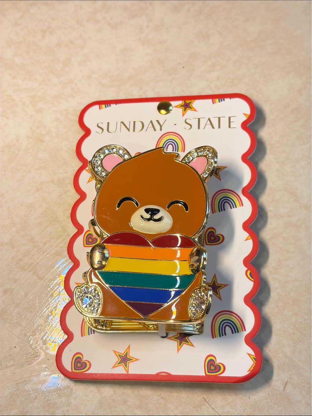 NWT Sunday State Cute Bear with Rainbow Heart Hair Claw Clip